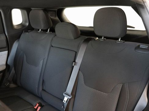 Used 2023 Jeep Compass Sport image 16