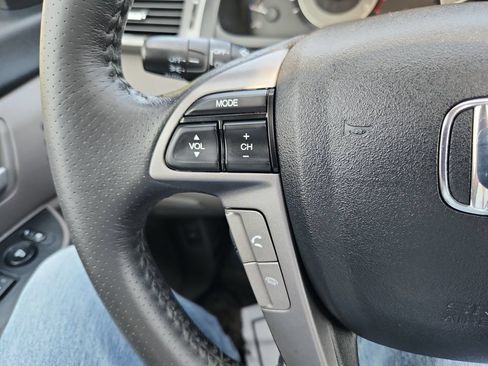 Used 2013 Honda Odyssey Touring image 20