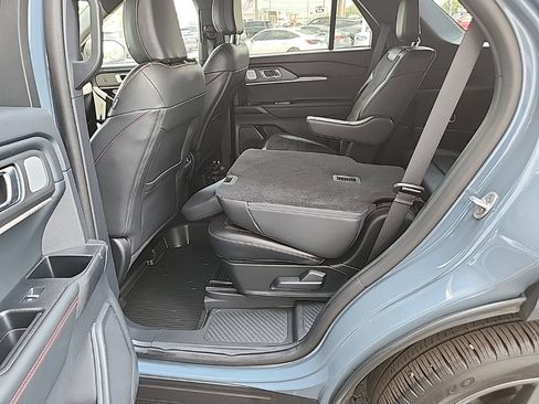 Used 2025 Ford Explorer ST w/ Sun And Sound Package AWD/4WD image 33