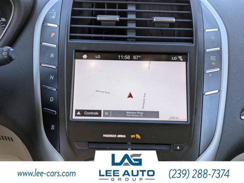 Used 2019 Lincoln MKC Select w/ Select Plus Package image 16