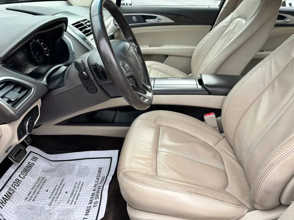Used 2018 Lincoln MKZ Select w/ Select Plus Package AWD/4WD image 11