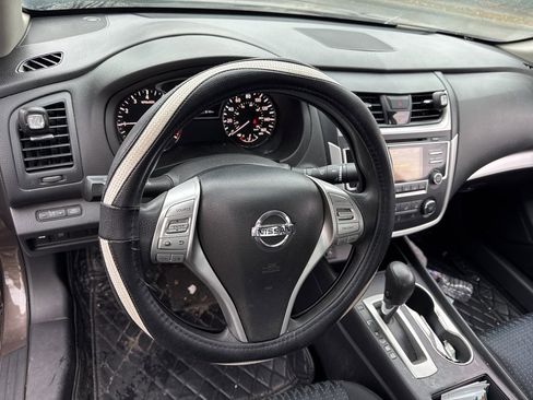 Used 2016 Nissan Altima 2.5 S w/ Power Driver Seat Package image 7