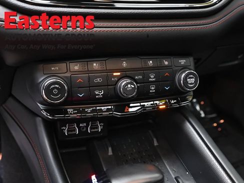 Used 2025 Dodge Durango GT AWD/4WD image 20