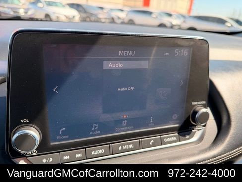 Used 2024 Nissan Rogue SV w/ SV Premium Package AWD/4WD image 18