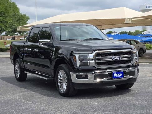 Used 2025 Ford F150 Lariat w/ Equipment Group 501A Mid AWD/4WD image 3