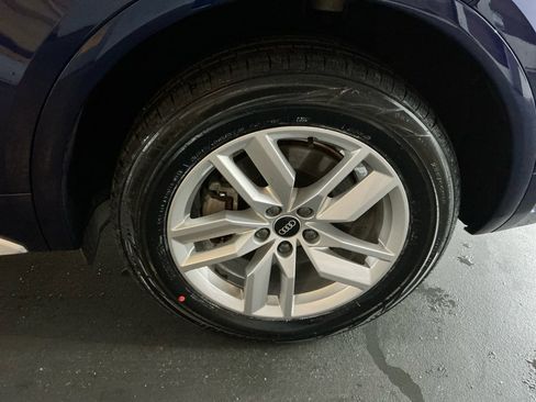 Used 2022 Audi Q5 2.0T Premium w/ Convenience Package image 26