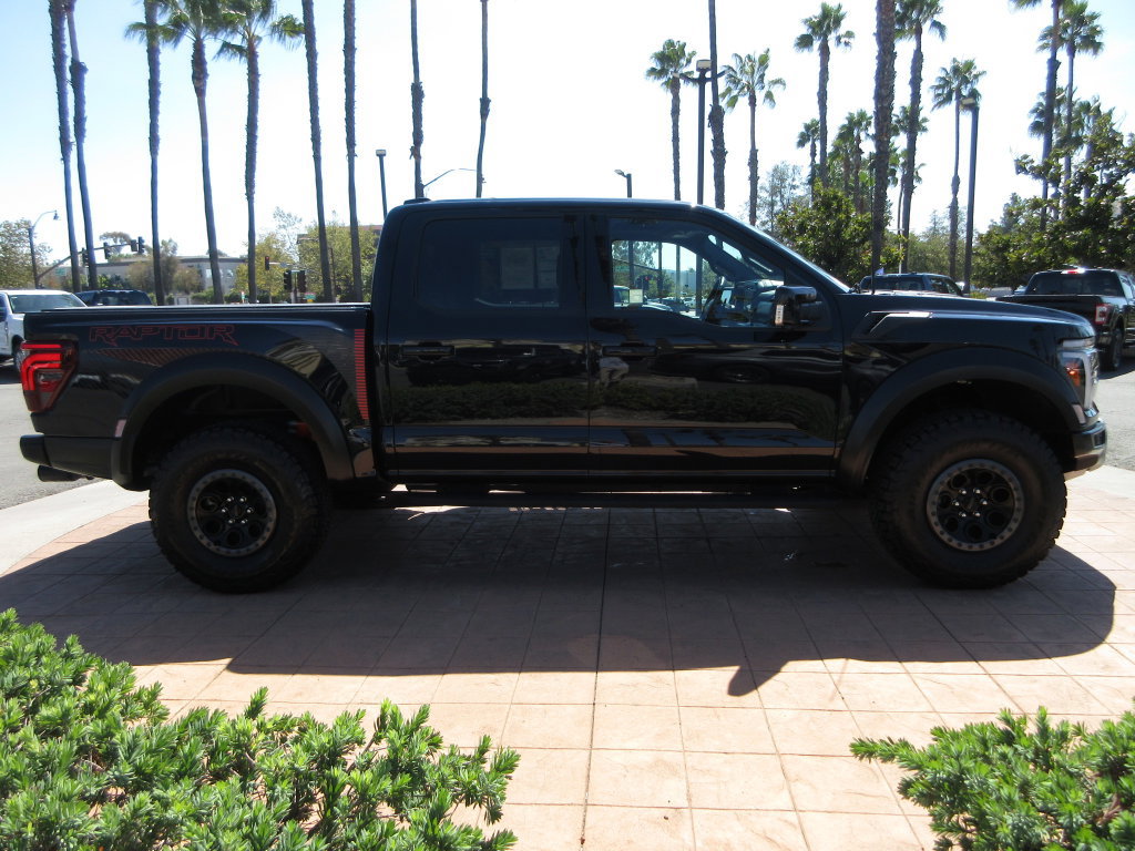 Certified 2025 Ford F150 Raptor AWD/4WD image 5