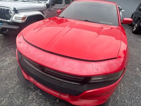 Used 2015 Dodge Charger R/T RWD image 2