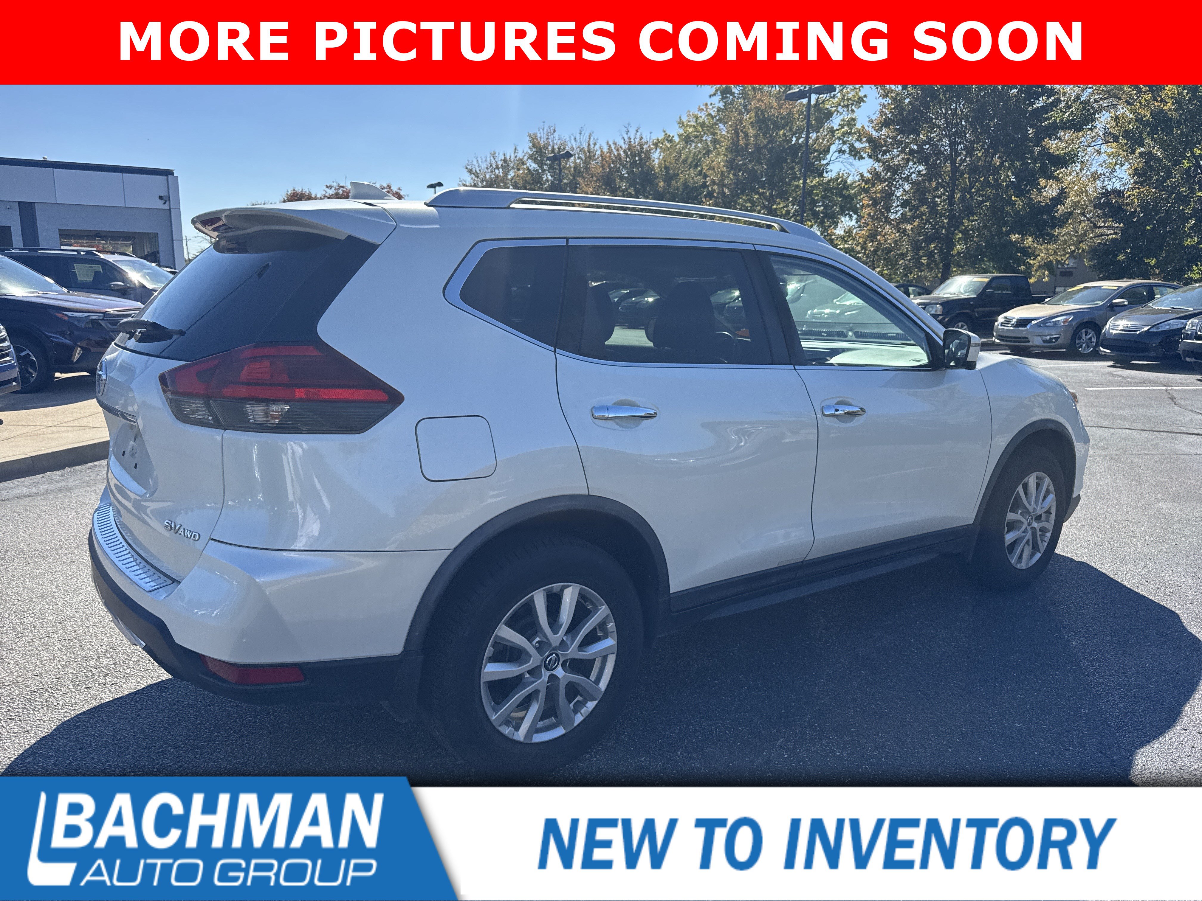 Used 2017 Nissan Rogue SV w/ SV Premium Package AWD/4WD image 3
