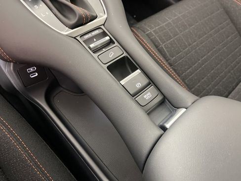 New 2026 Honda HR-V Sport image 32