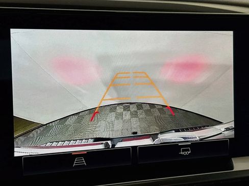 Certified 2023 GMC Sierra 1500 SLT w/ SLT Premium Package AWD/4WD image 17