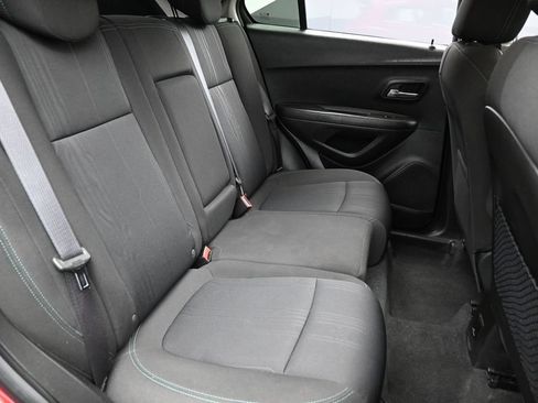 Used 2016 Chevrolet Trax LT AWD/4WD image 24