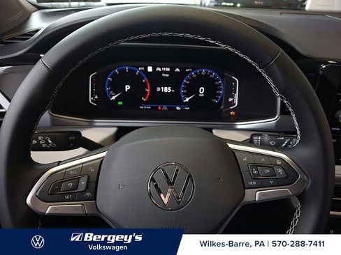 New 2026 Volkswagen Taos SEL image 16