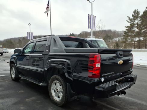 Used 2010 Chevrolet Avalanche LT w/ Luxury Package image 5