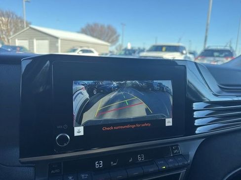 Used 2025 Toyota Camry LE image 10