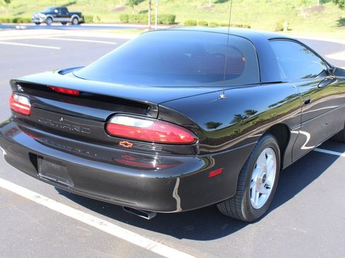 Used 1993 Chevrolet Camaro Z28 RWD image 34