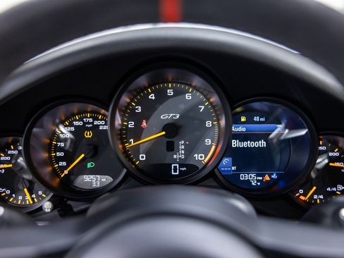 Used 2018 Porsche 911 GT3 w/ Sport Chrono Package image 38