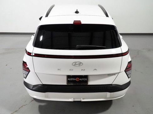 Used 2024 Hyundai Kona SEL FWD image 6