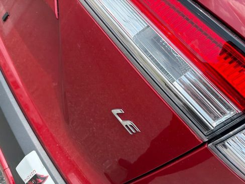 Used 2024 Toyota Corolla Cross LE w/ Moonroof Package FWD image 15