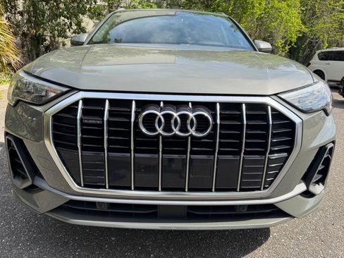 Used 2020 Audi Q3 2.0T Premium w/ Convenience Package AWD/4WD image 3