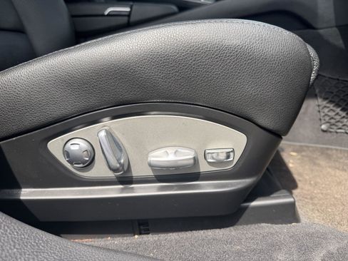 Used 2014 Porsche Panamera 4 image 28