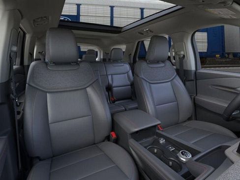 New 2026 Ford Explorer Active w/ Active Comfort Package image 10