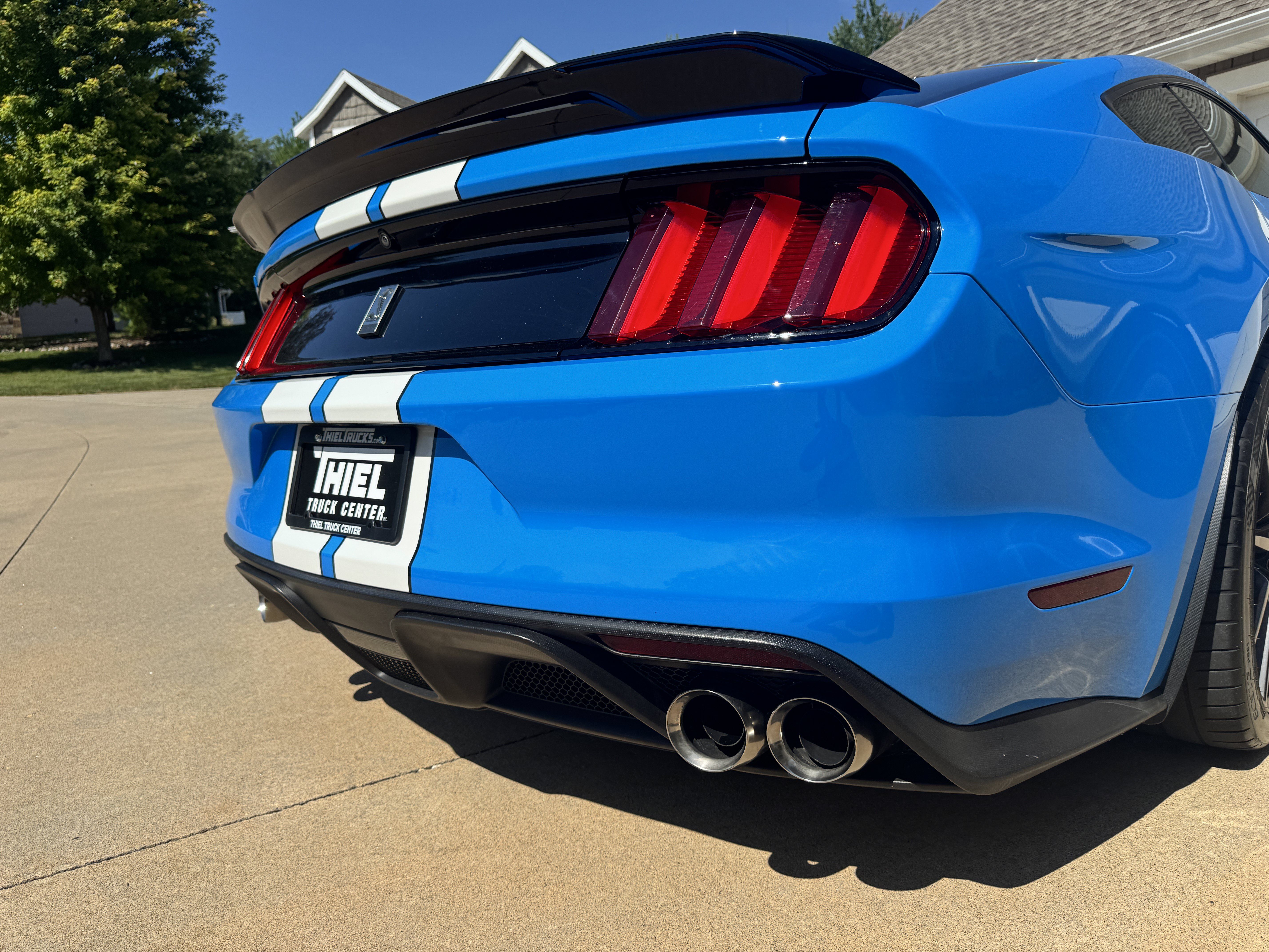 Used 2017 Ford Mustang Shelby GT350 RWD image 39