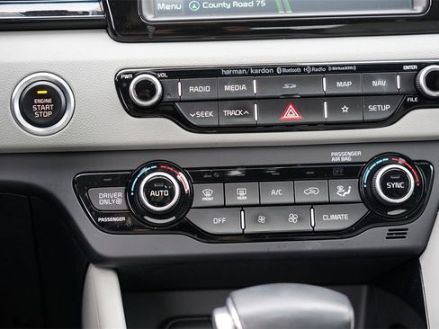 Used 2019 Kia Niro EX Premium w/ Sunroof Package image 26