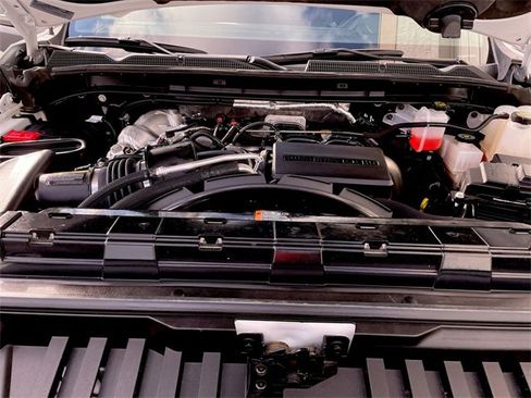 Used 2024 GMC Sierra 3500 SLE image 24