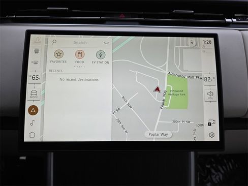 New 2025 Land Rover Range Rover SE image 22