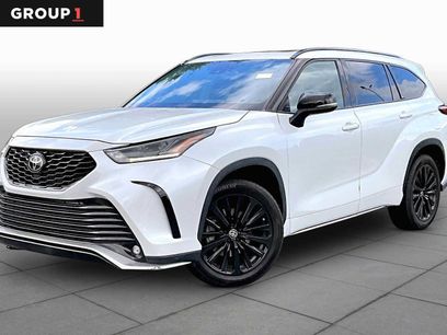 Used 2023 Toyota Highlander XSE