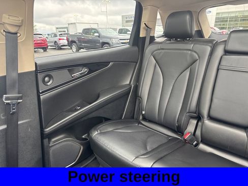 Used 2023 Lincoln Nautilus Reserve w/ Luxury Package AWD/4WD image 13