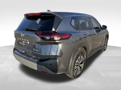 Used 2023 Nissan Rogue SV image 8