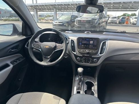 Certified 2024 Chevrolet Equinox LT FWD image 30