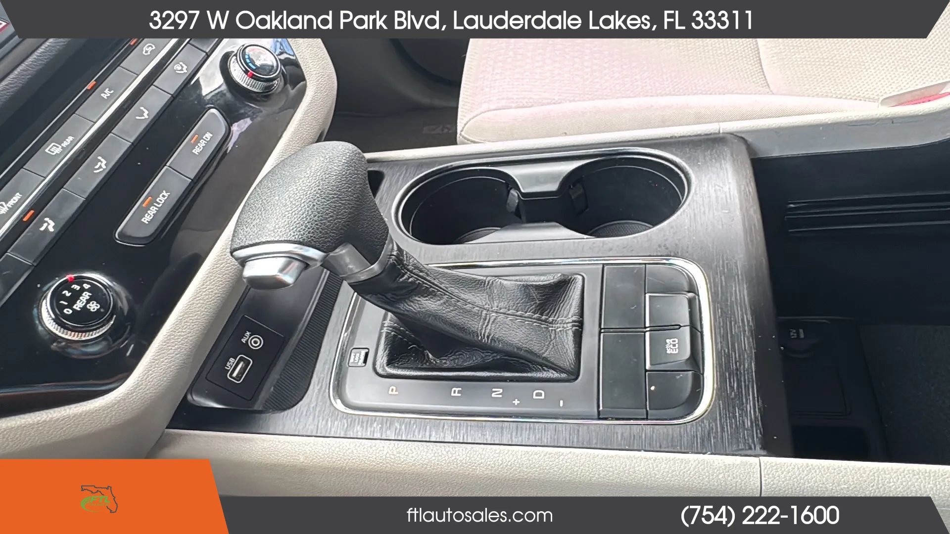Used 2017 Kia Sedona L FWD image 46
