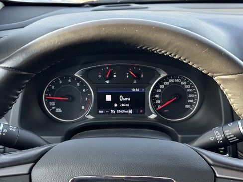 Used 2020 GMC Acadia AT4 image 31