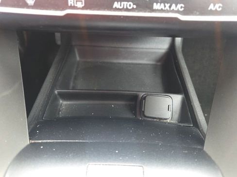 Used 2014 Ford Fusion SE w/ Equipment Group 202A image 30