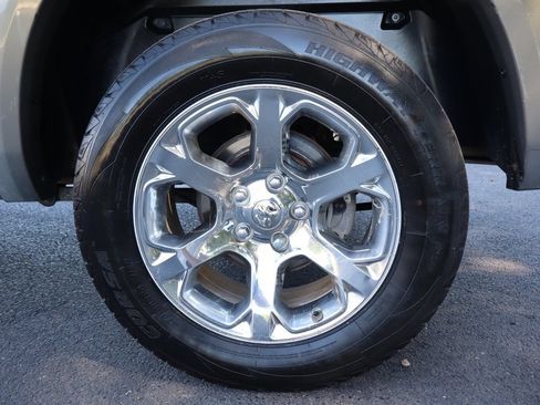 Used 2015 RAM 1500 Laramie w/ Convenience Group AWD/4WD image 41