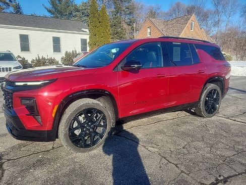 Certified 2024 Chevrolet Traverse RS w/ LPO, Floor Liner Package image 5