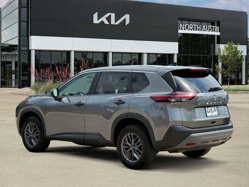 Used 2023 Nissan Rogue S AWD/4WD image 9