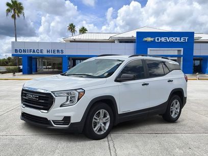 Used 2022 GMC Terrain SLE w/ Driver Convenience Package