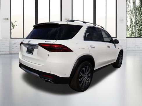 Used 2025 Mercedes-Benz GLE 450e 4MATIC image 5