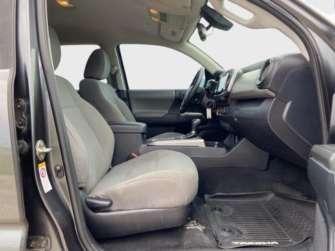 Used 2019 Toyota Tacoma SR5 RWD image 20