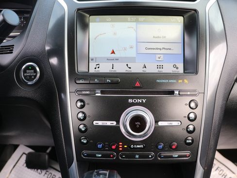 Used 2018 Ford Explorer Limited w/ Equipment Group 301A AWD/4WD image 21