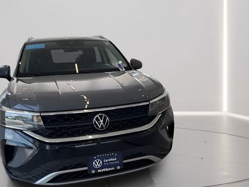 Used 2023 Volkswagen Taos SE AWD/4WD image 22
