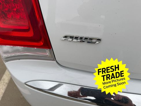 Used 2018 Chrysler 300 Limited w/ Safetytec Plus Group image 6