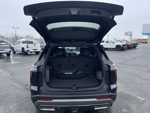 New 2026 Chevrolet Equinox ACTIV w/ Convenience Package III AWD/4WD image 59
