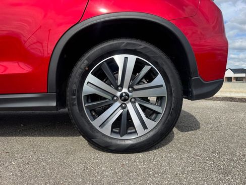 Used 2024 Mitsubishi Outlander Sport ES AWD/4WD image 16
