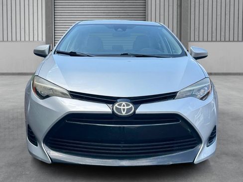 Used 2017 Toyota Corolla LE FWD image 9