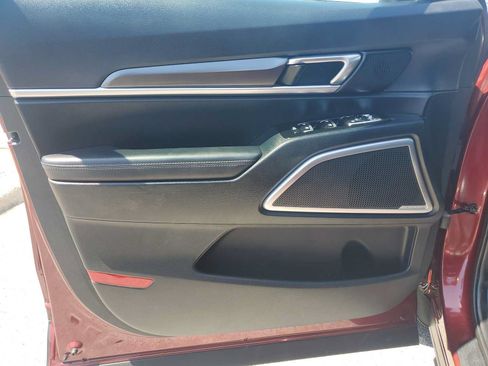 Used 2024 Kia Telluride S w/ S Sunroof Package FWD image 17